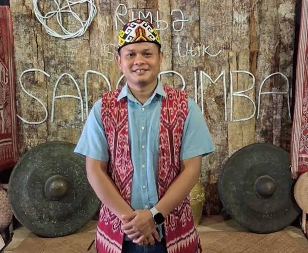 Ketua AMAN Kalbar, Tono.